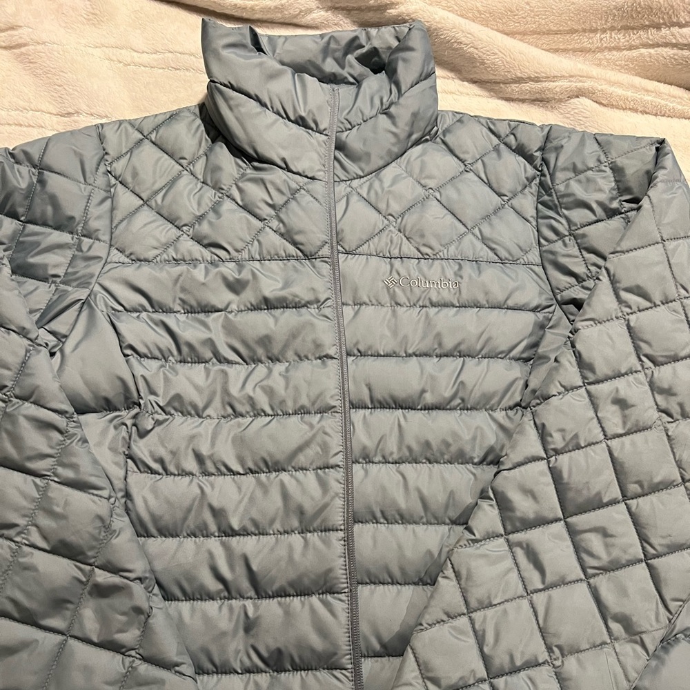 Water resistant large Columbia jacket